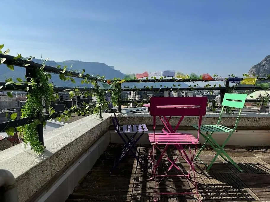 Le Rooftop Calme Et Terrasse A 1 Minute De La Gare غرونوبل 0*,  فرنسا